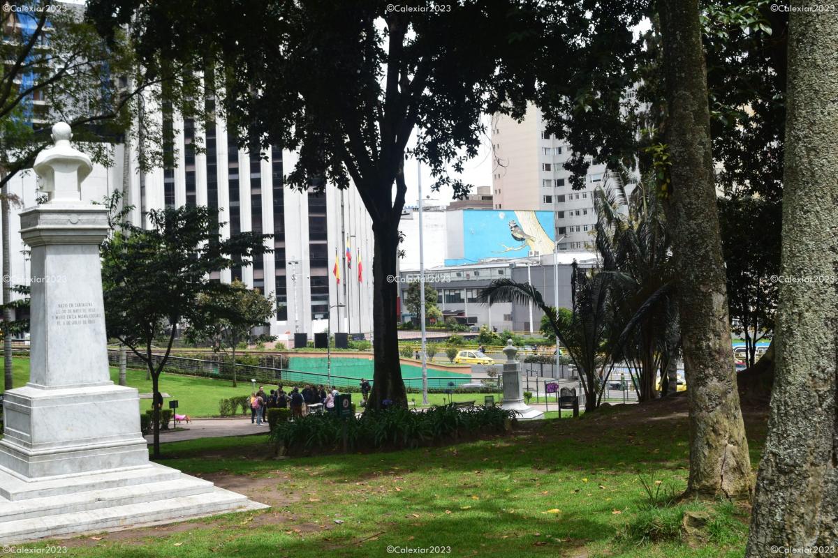 Espacios verdes cerca del Planetario de Bogotá